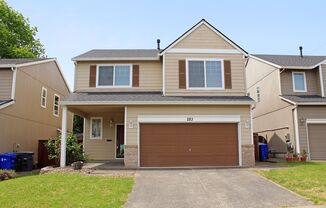 Nicely Maintained & Updated 3 Bedroom Hillsboro Contemporary Home