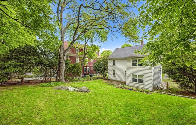 33 HARVARD ST