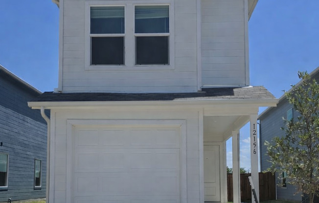 Modern 3-Bed New Construction with 2.5 Baths in Charming Providence Village!