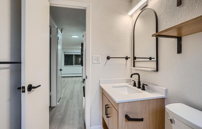 2 beds, 1 bath, 550 sqft, $1,575, Unit 103