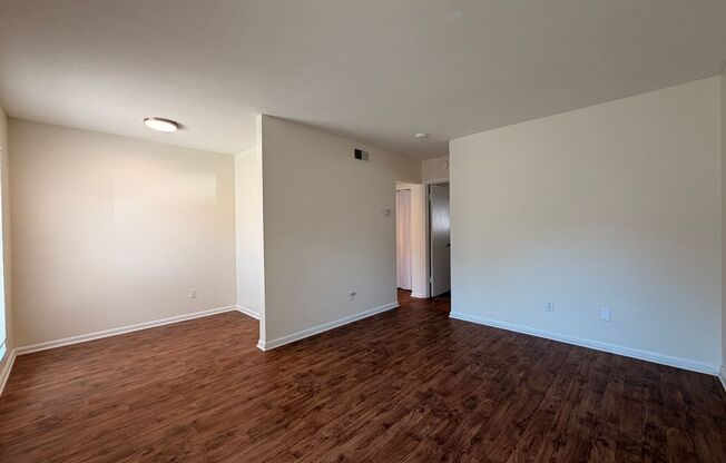 1 bed, 1 bath, 558 sqft, $825, Unit 2001-2