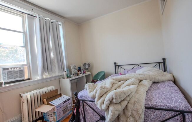 3 beds, 1 bath, $3,995, Unit 62 Egmont St. #6