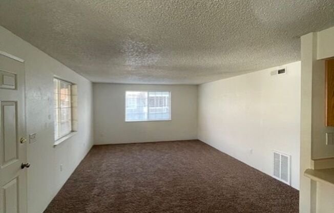 2 beds, 2 baths, 1,027 sqft, $1,450, Unit 60