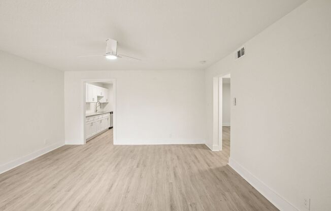 2 beds, 2 baths, 992 sqft, $1,675