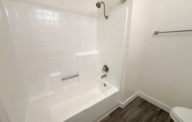 2 beds, 2 baths, 1,150 sqft, $2,195, Unit 201