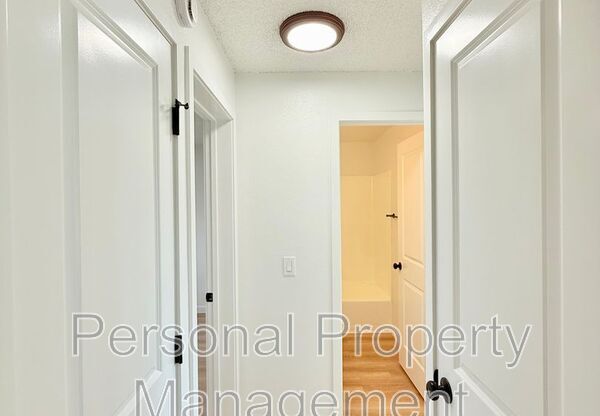 7422 NE HAZEL DELL AVE