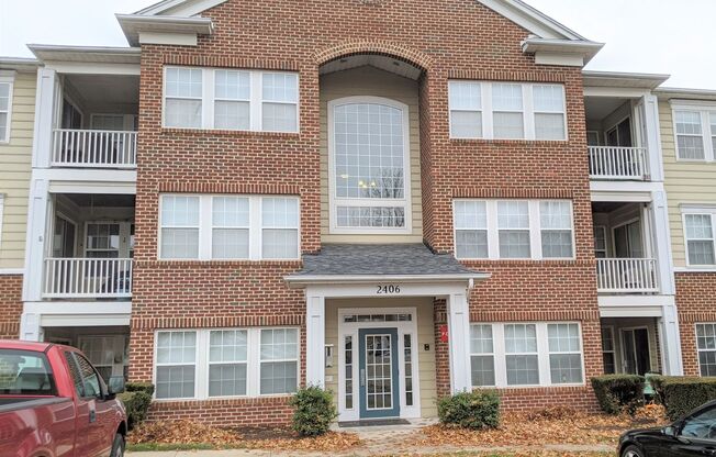3rd floor condo in the beautiful Whittier Community ready for you mid-June!