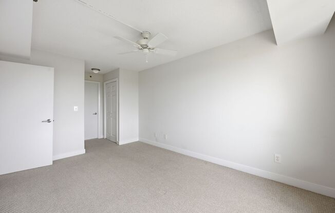 2 beds, 1 bath, $2,750, Unit # #S 1019