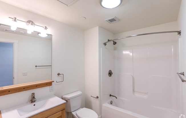 2 beds, 1.5 baths, 859 sqft, $3,600, Unit 208