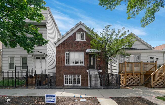 Bridgeport 2 Bedroom in an Excellent Location