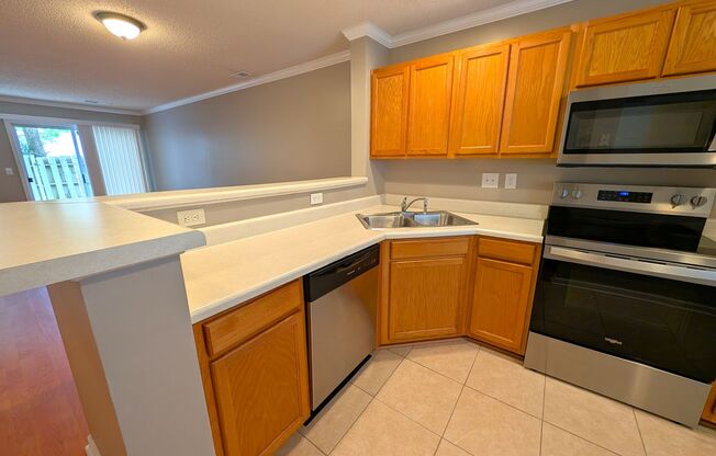 Charming, townhome located in the Bennington Place Community in Charlotte!