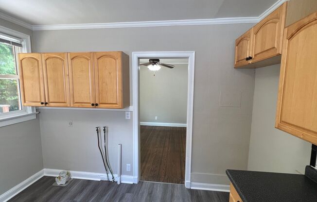 2 beds, 1 bath, $1,035