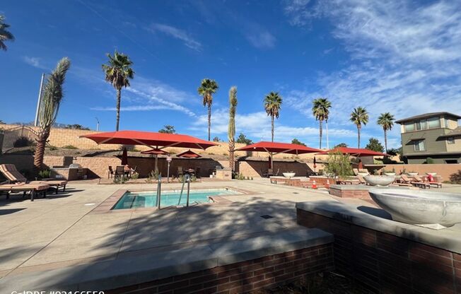 3 beds, 3.5 baths, $3,095, Unit UNIT 6