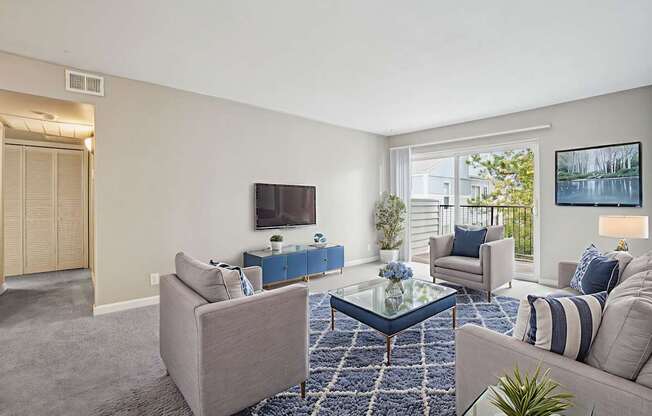 Welcome to Glen at Lakewood