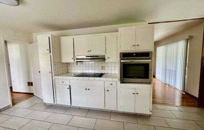 Move in ready home! Perfectly located on the border of Cambell, San Jose, and Santa Clara-Huge Backyard