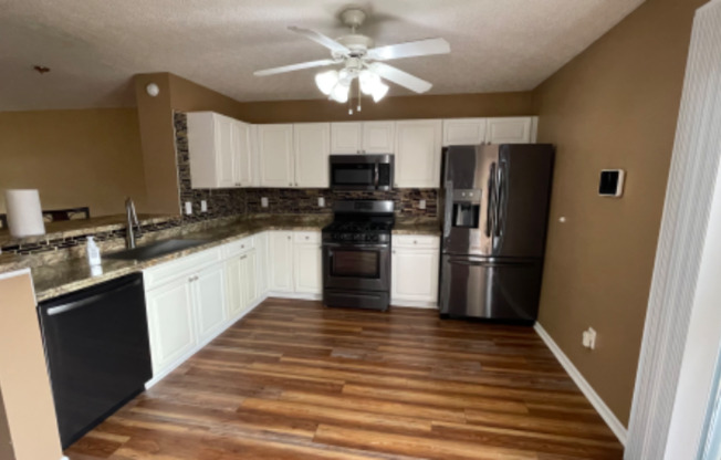 593 LAZELLE RD
