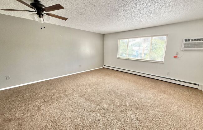 1691 MOORE AVE