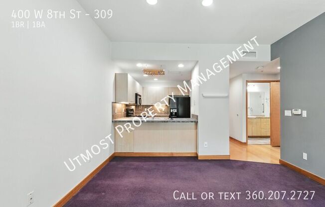 400 W 8 ST