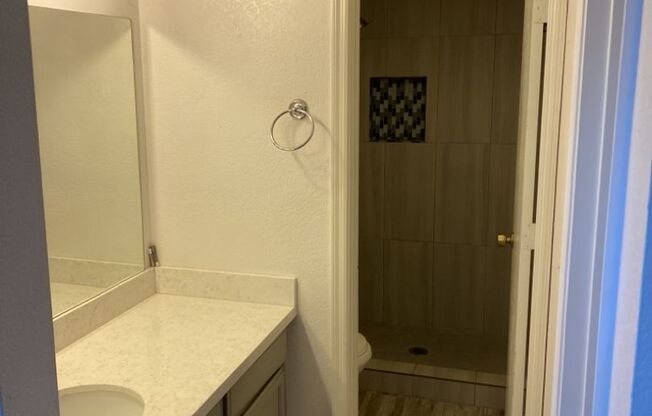 2 beds, 2 baths, $1,750, Unit # 25