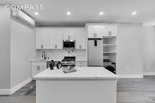 30 MARCONI PL