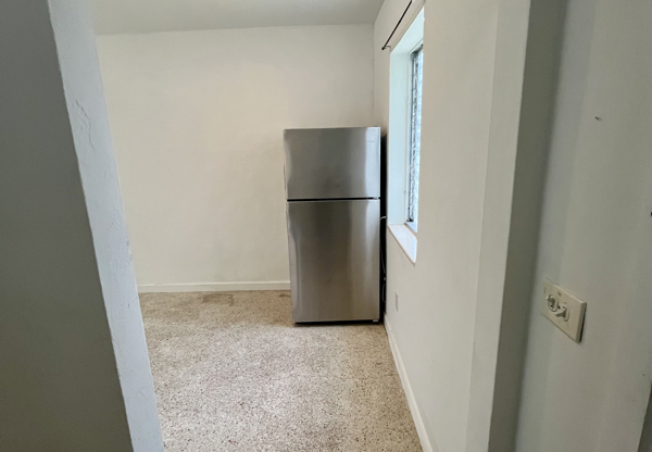 401 SW 8 CT