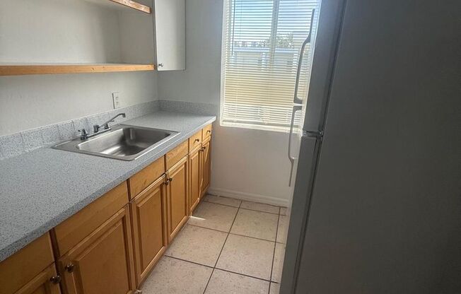 Studio, 1 bath, 306 sqft, $1,320, Unit 660-9