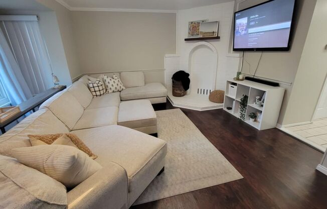 Newly Updated Deerhaven Townhome in Provo!