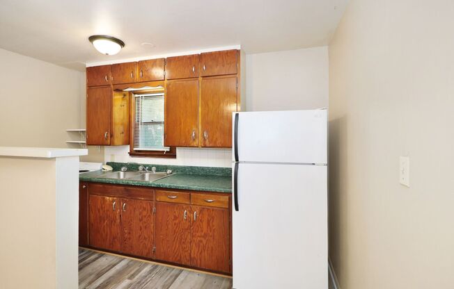 1 bed, 1 bath, 500 sqft, $625, Unit #5