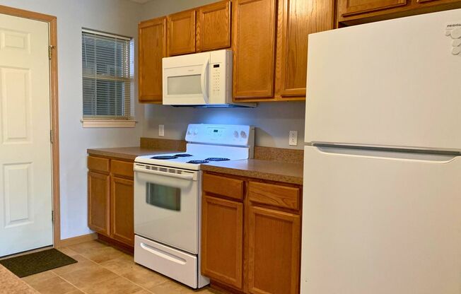 1 bed, 1.5 baths, 800 sqft, $875, Unit Apt. 2141