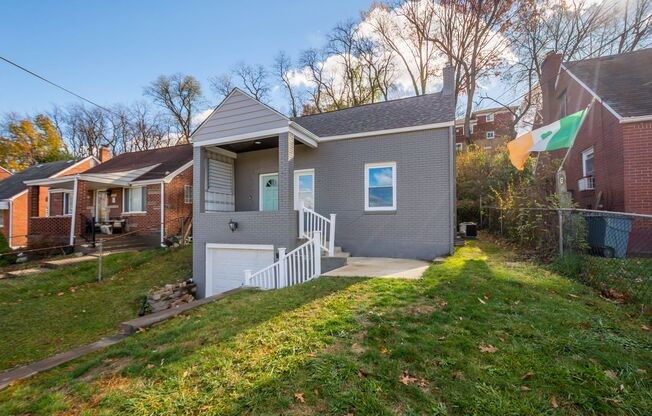 STUNNING 3 BEDROOM IN MUNHALL! FULLY RENOVATED! RENT SPECIAL AVAILABLE!