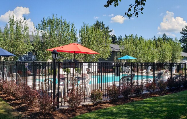 2 beds, 1 bath, 756 sqft, $1,350, Unit 121