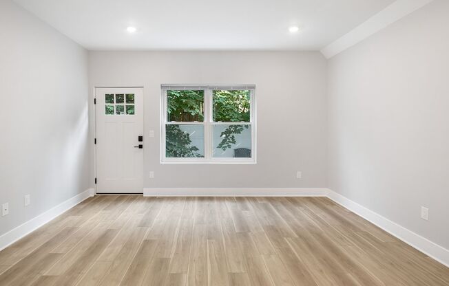 Studio, 1 bath, $1,195, Unit 3924-02