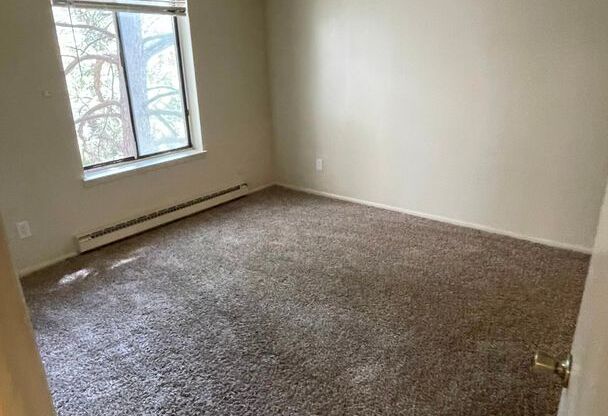 2 beds, 1 bath, $1,500