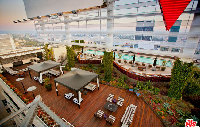 2 beds, 3 baths, 1,830 sqft, $6,500, Unit 12B