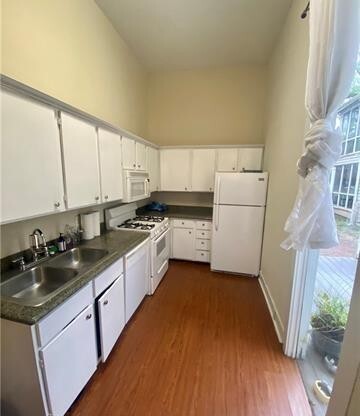 1122 NAPOLEON AVE