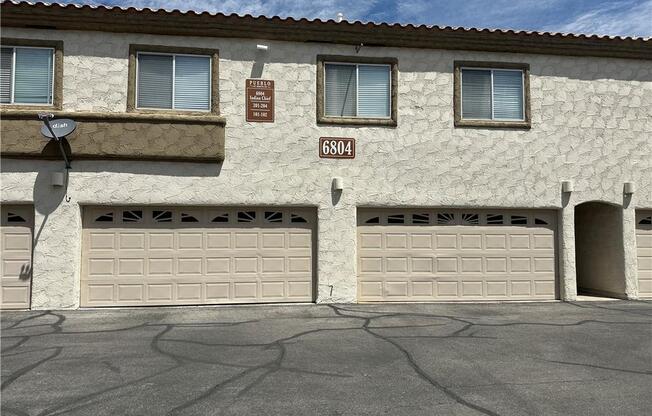 6804 INDIAN CHIEF DR