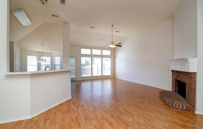 Available NOW! READY FOR MOVE IN.