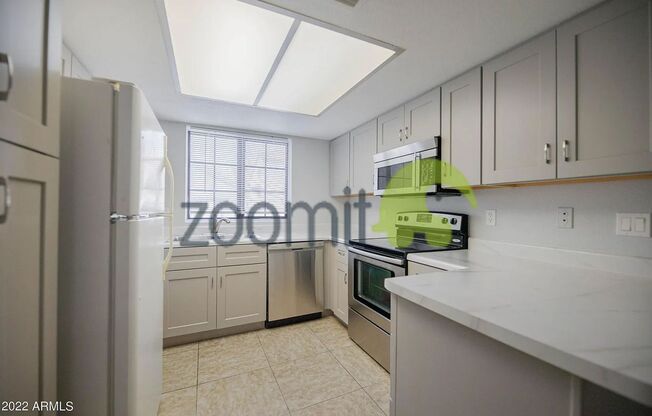 2 beds, 2 baths, $1,499, Unit UNIT 115
