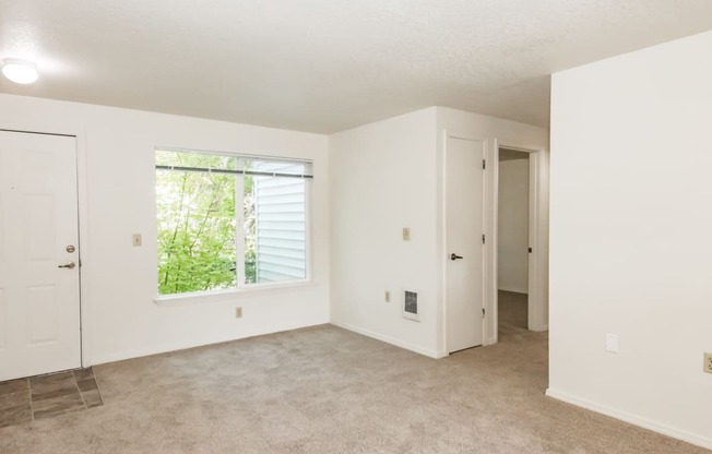 Elmonica Court vacant 2x1 living room, Beaverton, OR , 97006