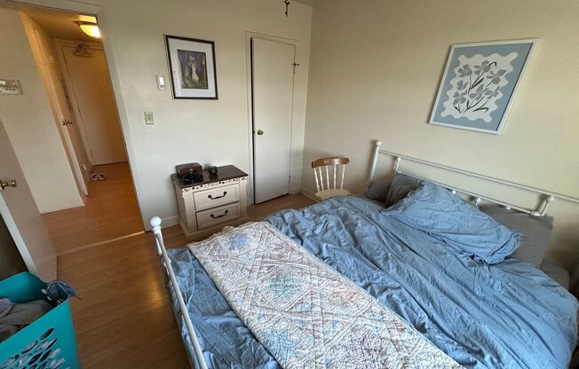1 bed, 1 bath, $895, Unit 706
