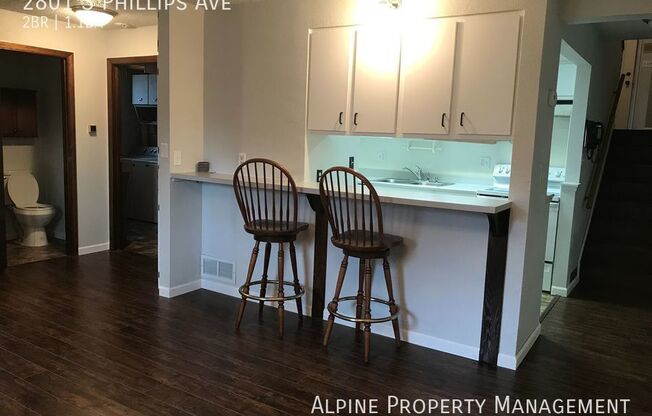 2 beds, 1.5 baths, 1,300 sqft, $1,195