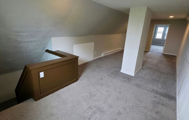 3 beds, 1 bath, $1,200, Unit #2