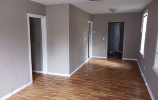 3 beds, 2 baths, $1,250