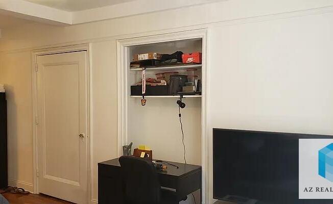 Studio, 1 bath, 300 sqft, $2,495, Unit 324