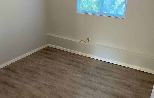 Spacious 2 Bedroom Home for Rent on Gahart Drive