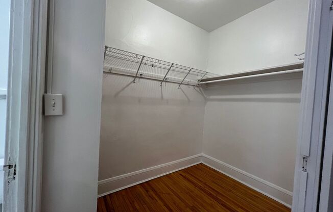 Studio, 1 bath, 400 sqft, $999, Unit 616304