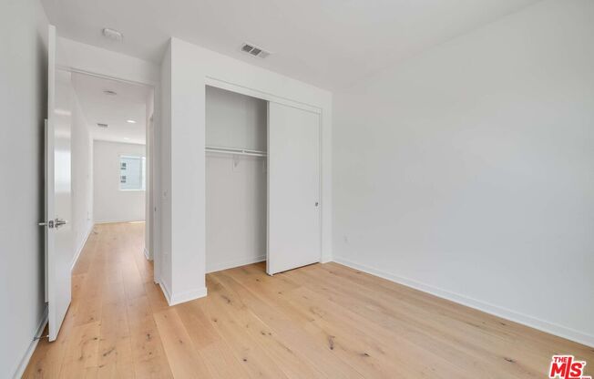 4320 EAGLE ROCK BLVD