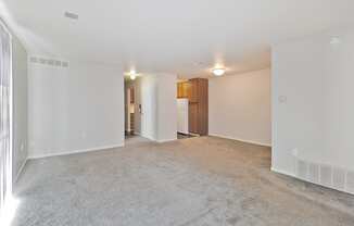 Apartments near WMU with spacious living rooms. Apartments in Kalamazoo