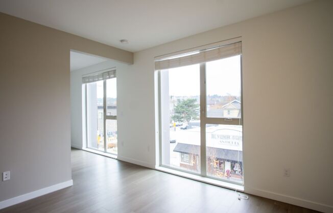 3rd Floor Modern & Sleek 1Bdr w/Floor-to-Ceiling Windows