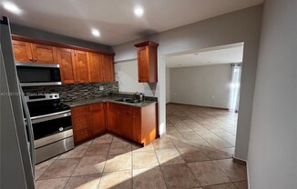 1730 SW 124 PL